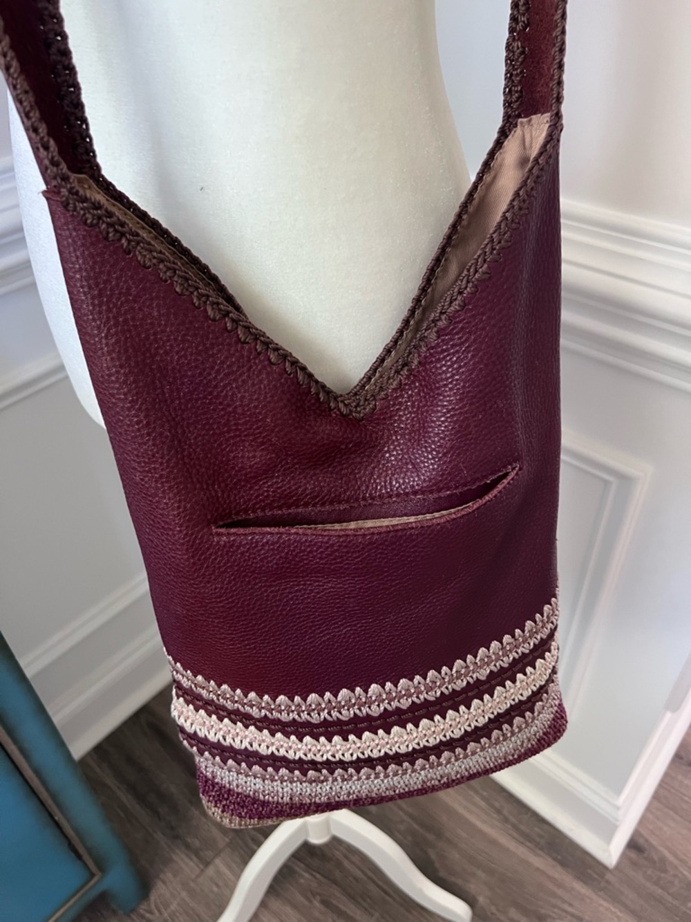 The Sak Burgundy and Beige Crochet-Trim Back to Bali Shoulder Bag - Picture 3 of 12